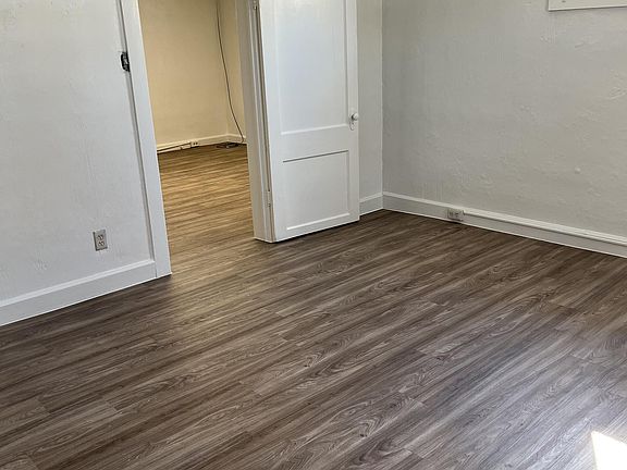 4th image of 2036 8th Ave