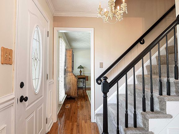 5th image of 1544 Bentley Cir