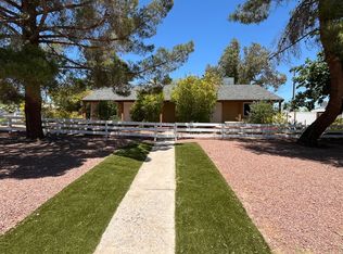 1615 Thelma Ln, Las Vegas, NV 89104