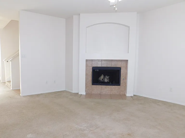 2701 Clark Dr — Photo 9