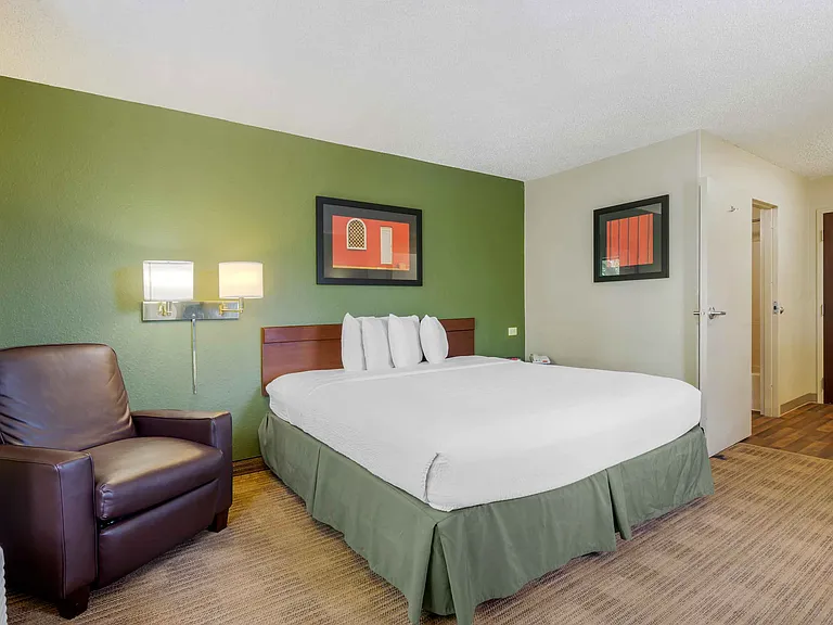 Studio Suite - 1 King Bed