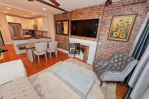 Rented by Highline Residential | media 30