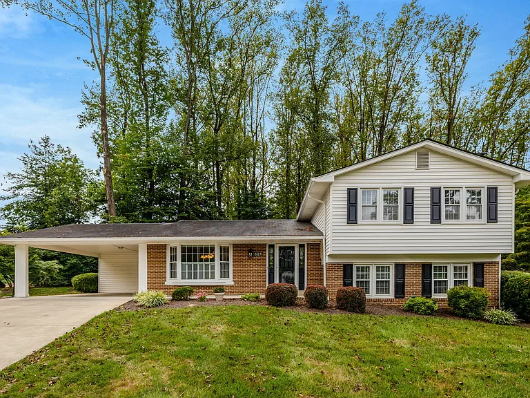615 Kearney Ct SW — Photo 3
