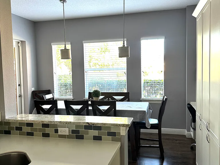Dining area with lots of seating