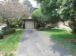 1586 Six Point Ct, Columbus, OH