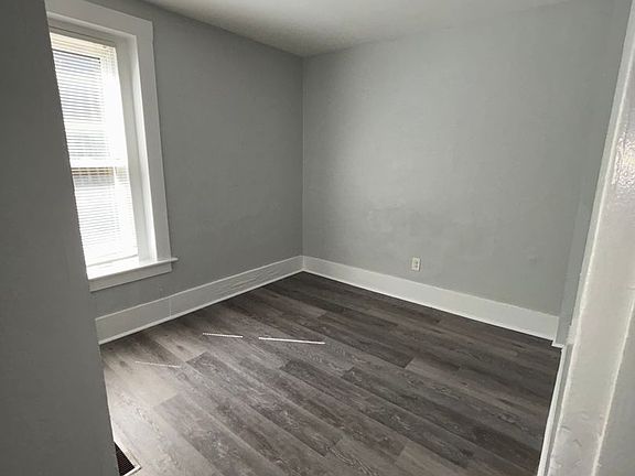 4th image of 199-207 Howe Ave Unit 195-1/2