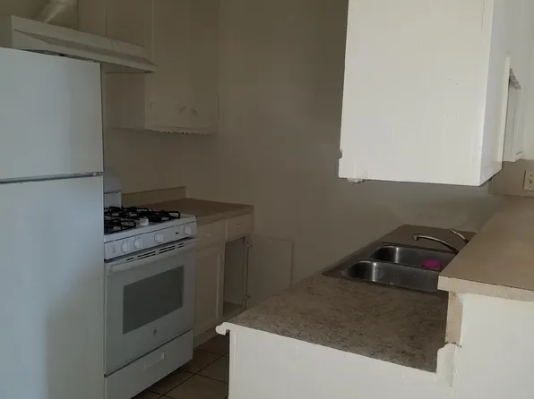 567 Ammunition Rd, Fallbrook, CA 92028