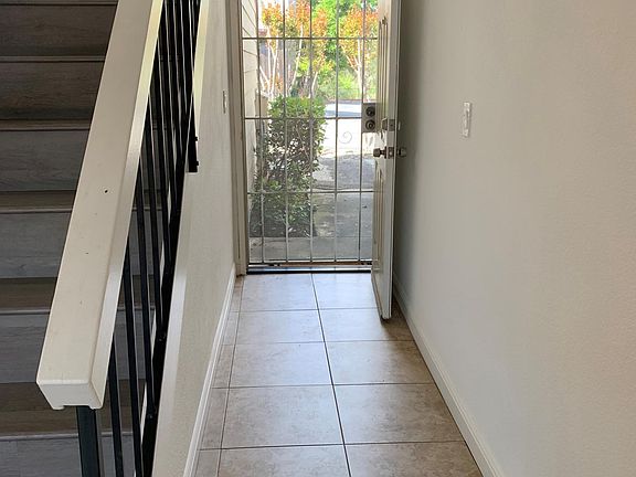 2nd image of 1675 Vernon St Unit 44