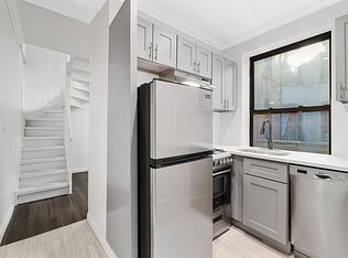 218 Thompson St APT A, New York, NY 10012