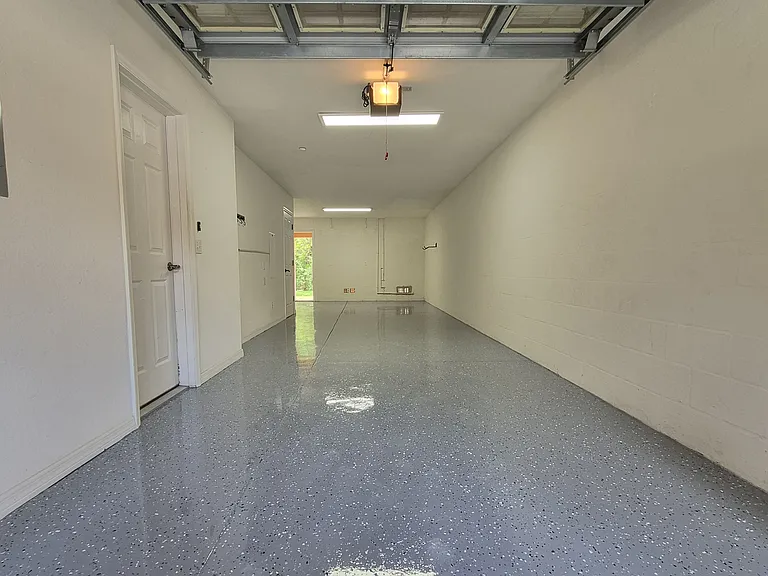 8666 Majestic Elm Ct — Photo 11