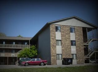 625 S Clinton St APT 10, Iowa City, IA 52240