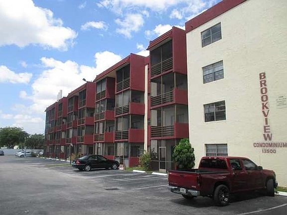 4th image of 13500 NE 3rd Ct APT 418