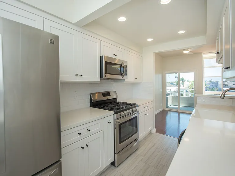 3299 Tempe Dr — Photo 16