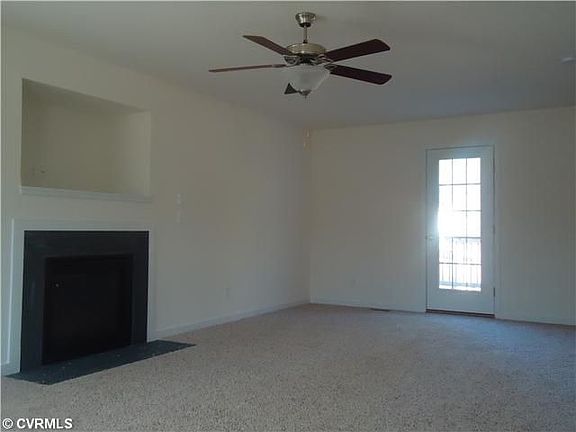 4th image of 7001 Autumn Point Dr