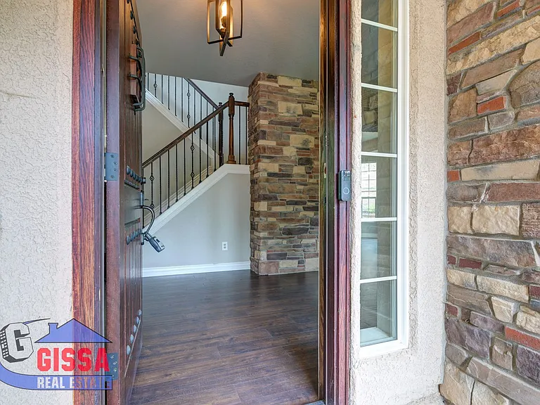 1043 Longspur Ln — Photo 11
