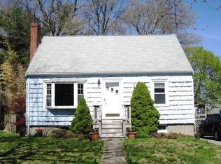 17 Youngs Rd, Dedham, MA 02026