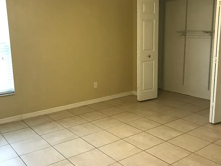 15030 Waterford Chase Pkwy — Photo 4
