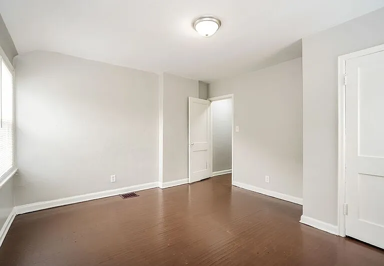 1732-1734 E Whittier St #1734 — Photo 10