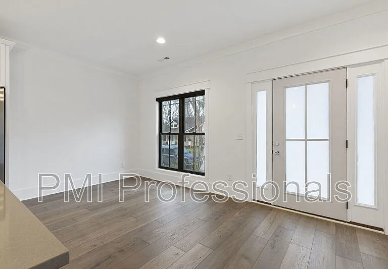 219 S Bilbro Ave — Photo 6