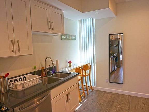 3rd image of 177 E Del Mar Blvd Unit 301