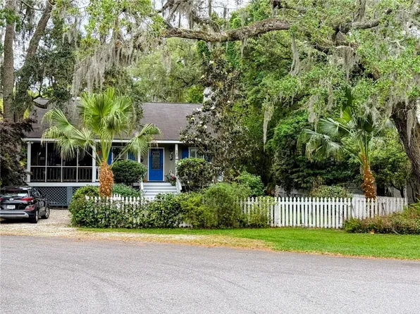 207 Colgana Way, Saint Simons Island, GA 31522