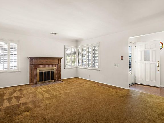 4th image of 1116 N California St