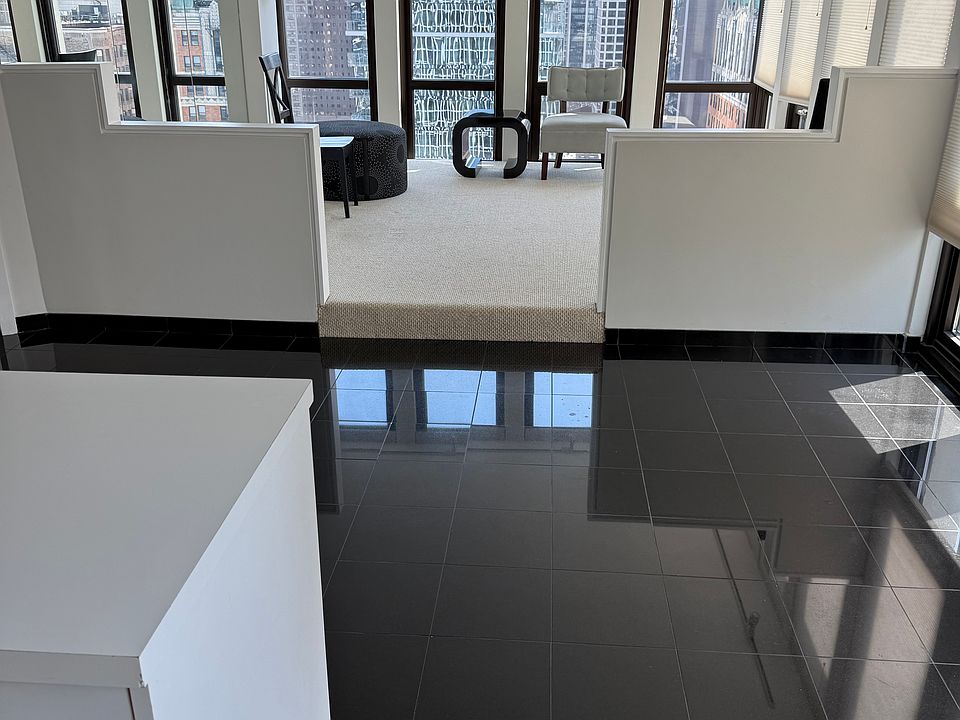 Kitchen, dinning and living room. Furniture is not included.