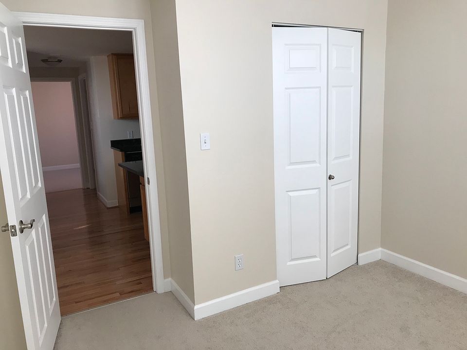 1st image of 5646 Waterman Blvd #2SE