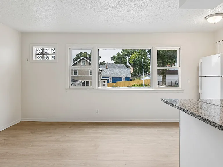1056 S 29th St #9 — Photo 8