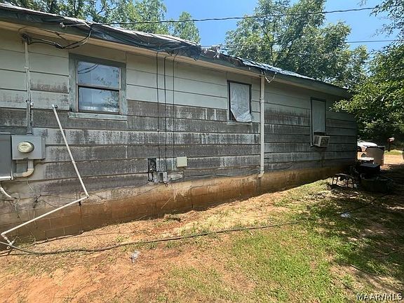 3rd image of 804 S Park St