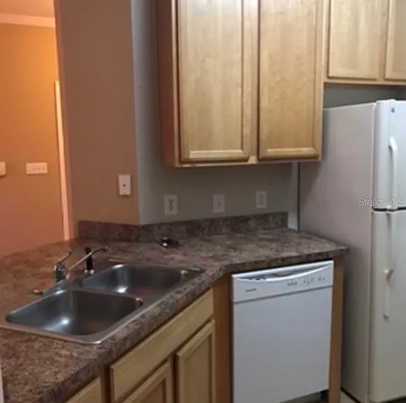 10019 Courtney Palms Blvd #201 — Photo 11