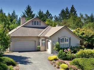 3895 Parker Hill Rd, Santa Rosa, CA 95404