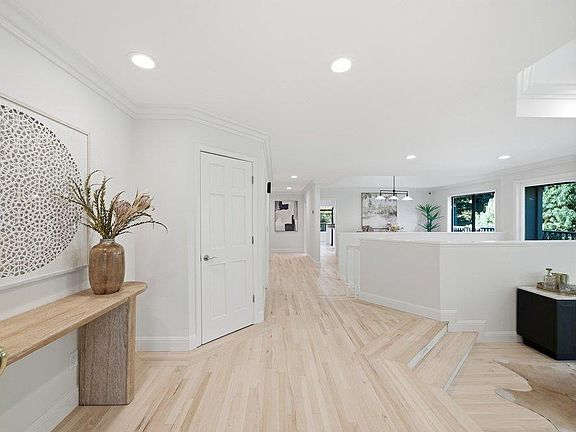 2nd image of 22608 Poppy Dr