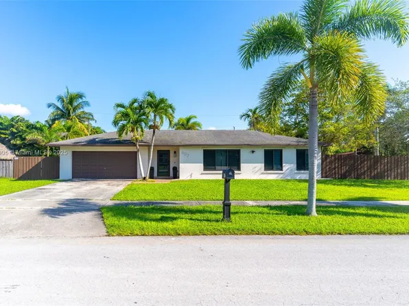 407 NW 18th St, Homestead, FL 33030