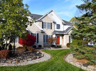 6285 Williams Dr, Broadview Heights, OH 44147