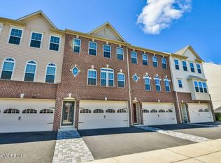29 Pate Dr, Middletown, NJ 07748