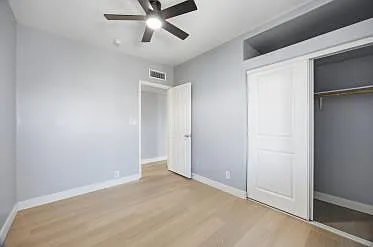 2400 S 15th St #1 — Photo 17