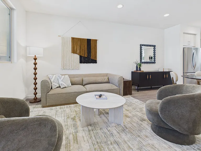 Solaterra Granada Hills — Photo 6