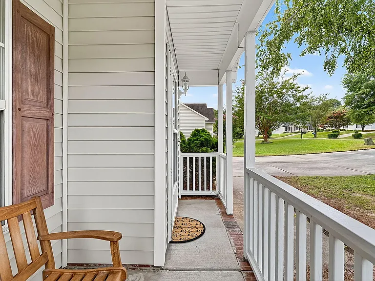 632 Waterford Dr — Photo 4