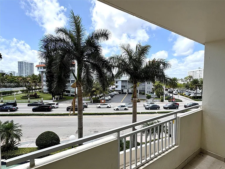 3180 S Ocean Dr #221 — Photo 3