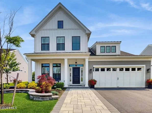 19 Mulberry Road, Farmingdale, NJ 07727