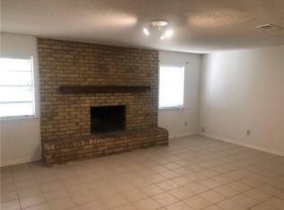 706 Spring St UNIT B, Granbury, TX 76048