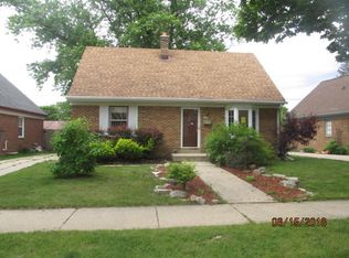 5029 W Fillmore Dr, Milwaukee, WI 53219