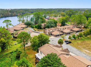 25 Hidden Cove Ln, Valparaiso, FL 32580