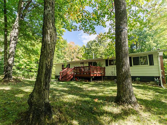 3rd image of 3179 Bluegill Rd
