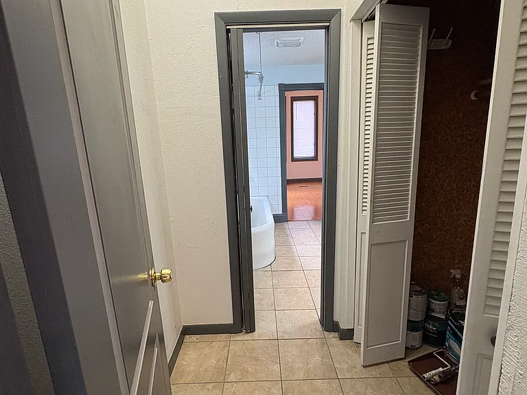 3270 Bell St — Photo 14