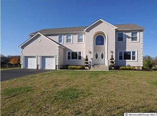 2 Rapids Dr, Jackson, NJ 08527