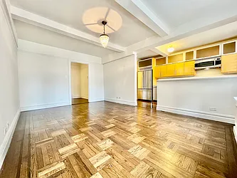 Rented by R New York