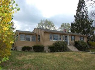 98 Pawson Rd, Branford, CT 06405