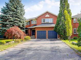 19 Bridle Ct, Clarington, ON L1E2B1